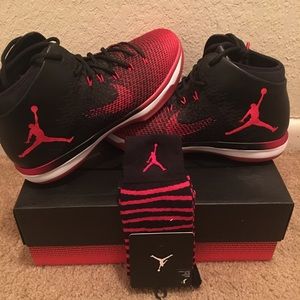 Jordan xxxi size 13 with matching socks & tee